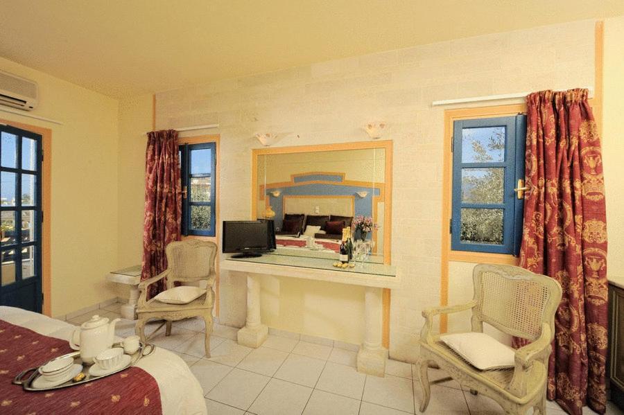 Aparthotel Parthenis Hotel&suites 3*